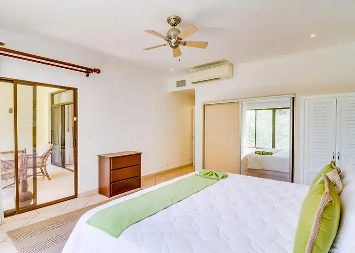 Bright 3Br Sunrise Resort 2Nd-Floor | Balcony